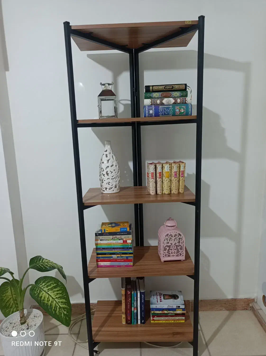 کتابخانه چوب و فلز|کتابخانه، شلف، قفسه‌های دیواری|تهران, چیتگر جنوبی|دیوار