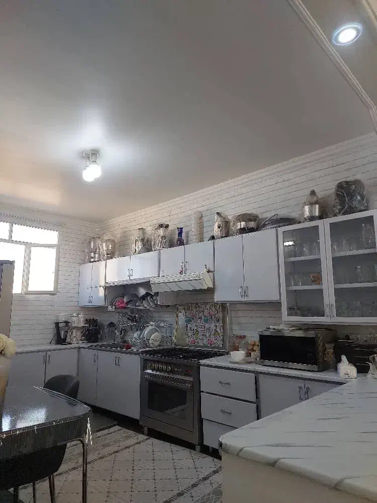 منزل مسکونی ۲طبقه شهر کوهپایه|فروش خانه و ویلا|کوهپایه, |دیوار