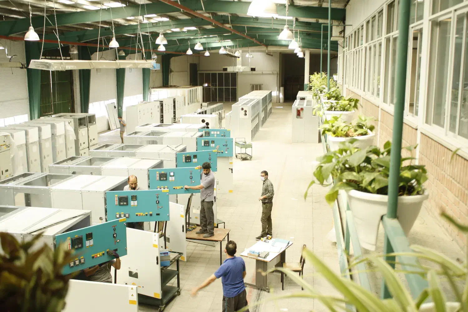 نیروی انتظامات (نگهبان)|استخدام سرایداری و نظافت|تهران, مهرآباد جنوبی|دیوار