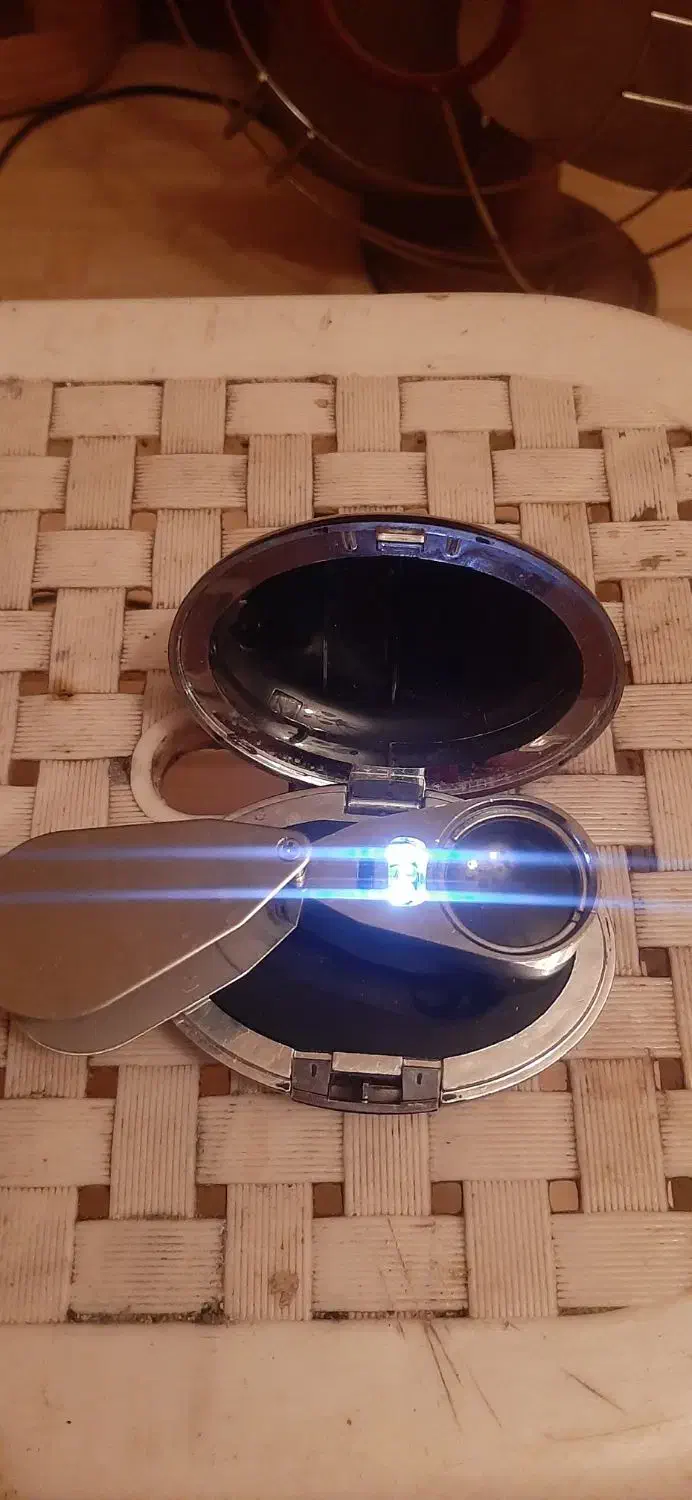 ذره بین|کلکسیون اشیاء عتیقه|تهران, اکباتان|دیوار