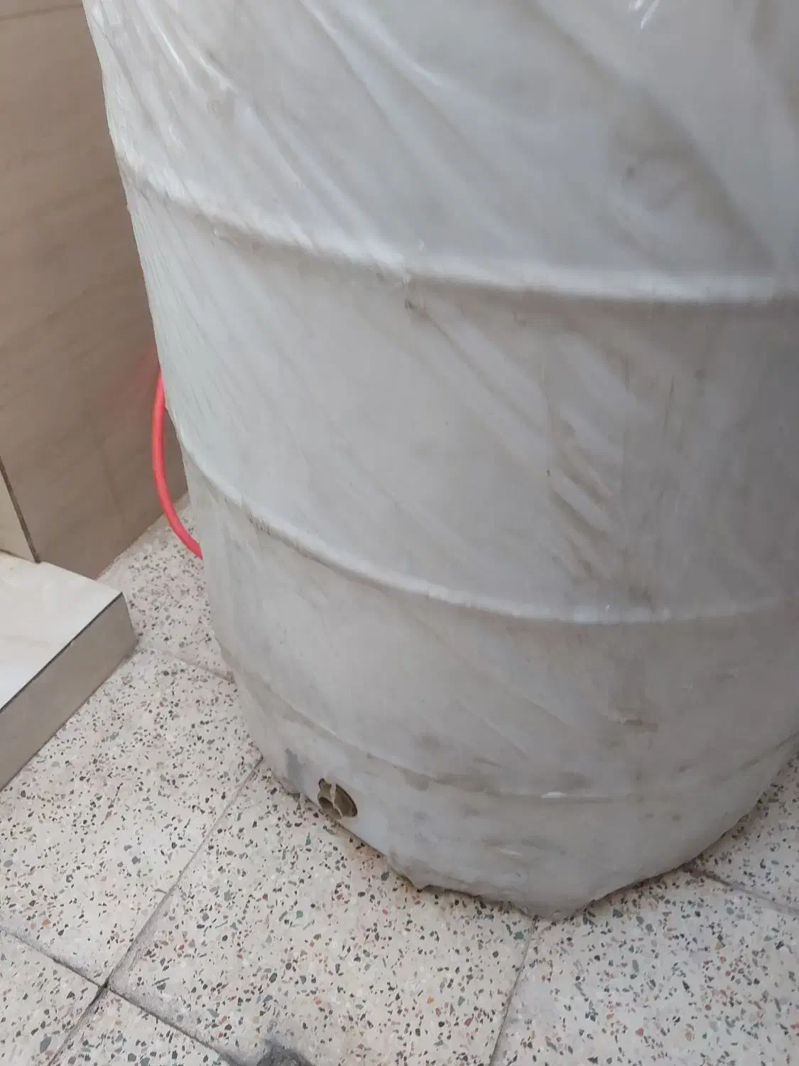 مخزن پلاستیکی 1000 لیتری سه لایه|مصالح و تجهیزات ساختمان|قرچک, مهدیه|دیوار