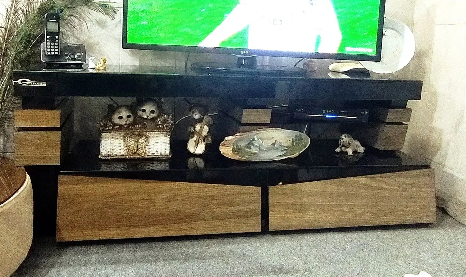 میزتلوزیون|میز تلویزیون|برخوار, |دیوار