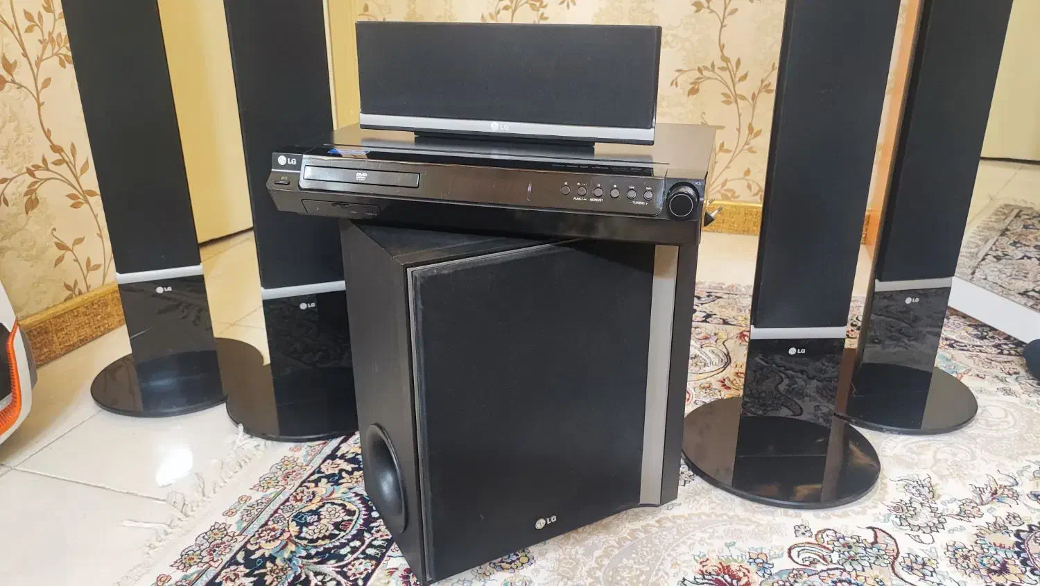 سینما خانگی ۷ تکه LG تک دیسک|سیستم صوتی خانگی|تهران, شهرک ولیعصر شمالی|دیوار