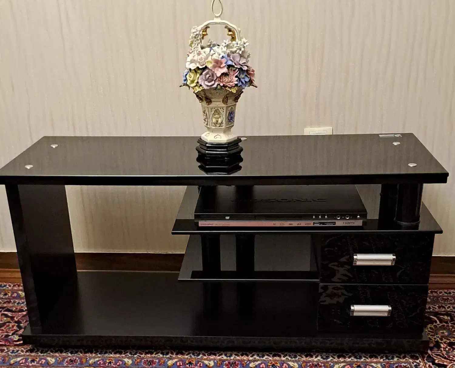 میز تلویزیون شیشه و ام دی اف در حد نو|میز تلویزیون|تهران, شهرک آزمایش|دیوار