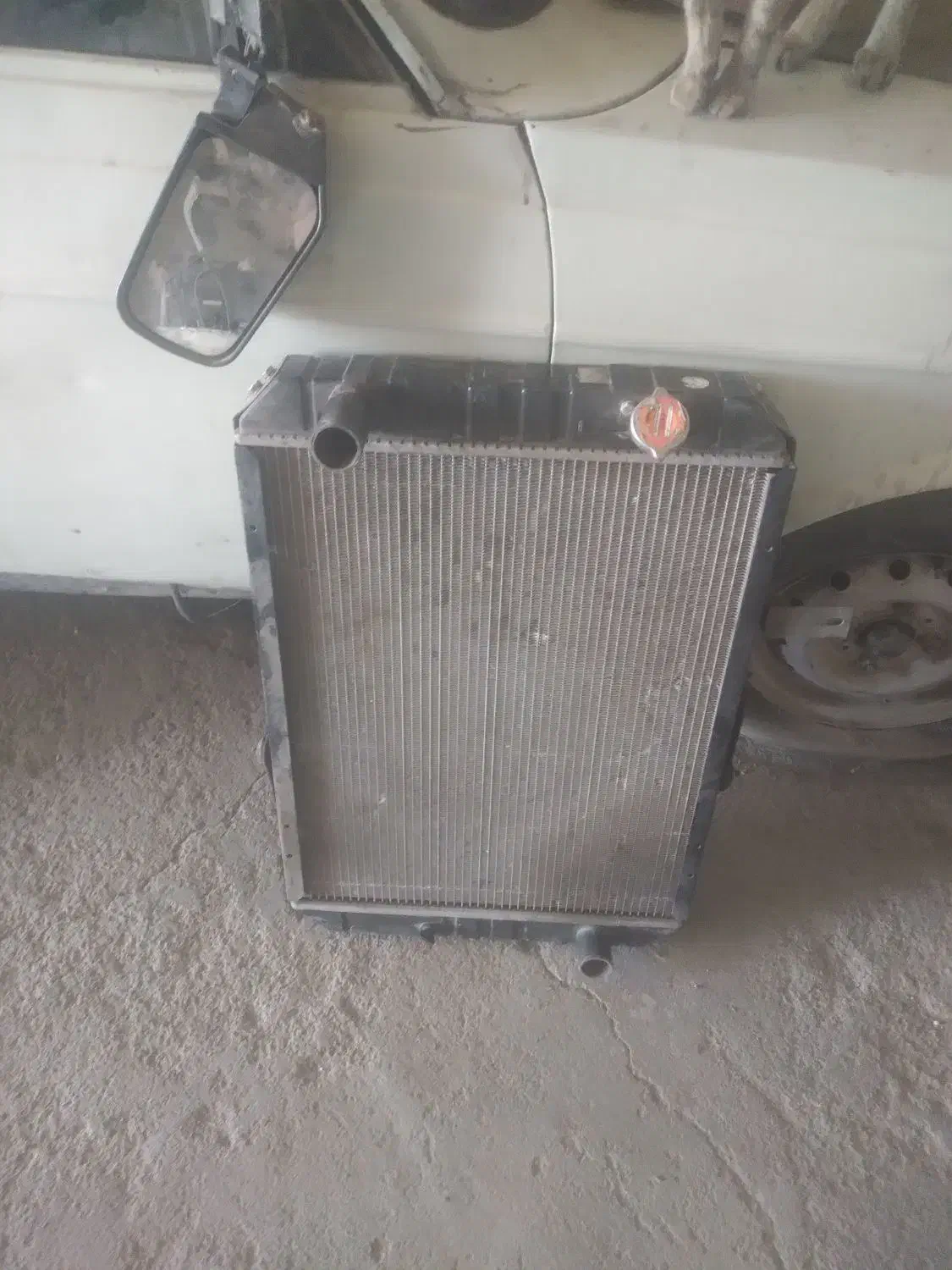 رادیات هیوندا مینی|قطعات یدکی و لوازم جانبی|رباط‌کریم, رباط‌کریم|دیوار