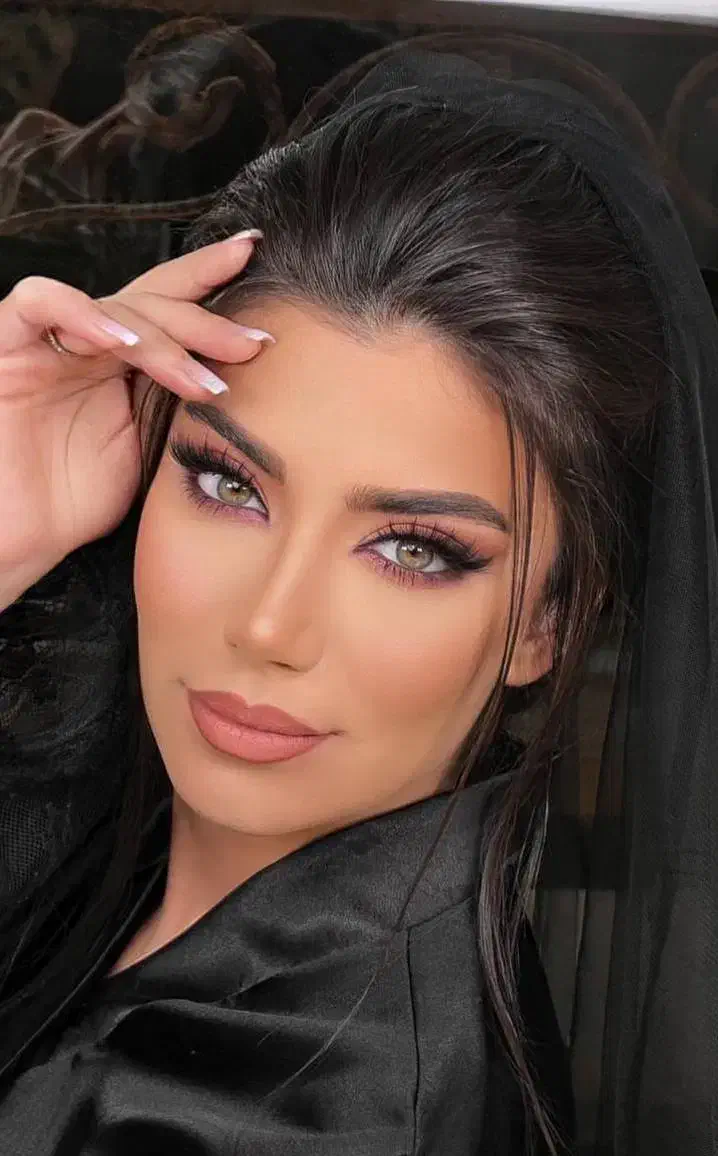 میکاپ و شینیون عروس همراه|خدمات آرایشگری و زیبایی|تهران, مشیریه|دیوار