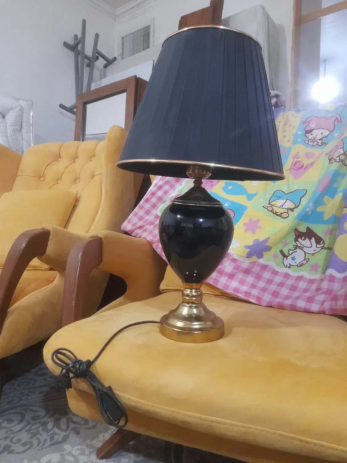 آباژور|چراغ خواب و آباژور|مشکیندشت, |دیوار