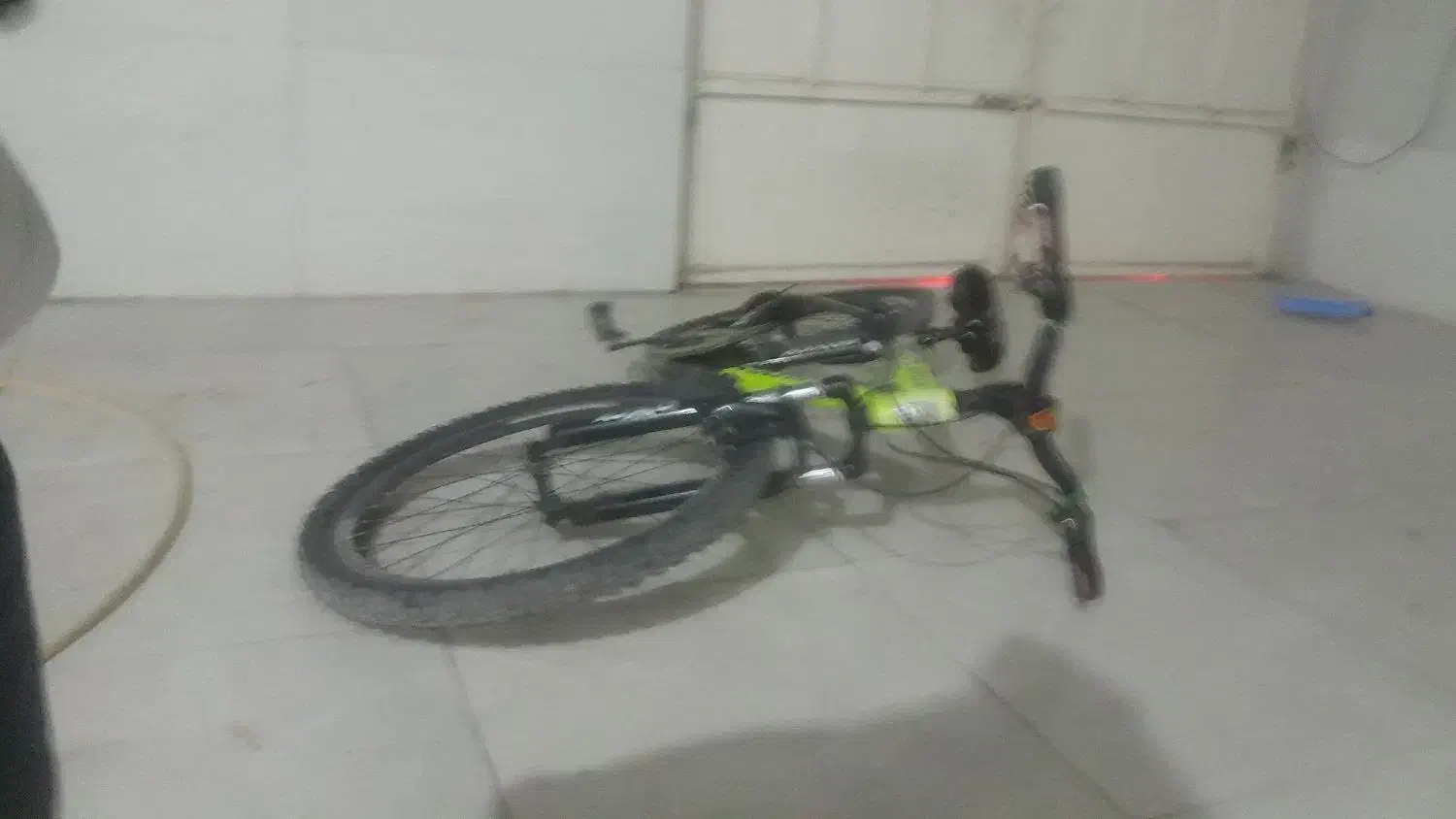 دوچرخ|دوچرخه، اسکیت، اسکوتر|اندیمشک, |دیوار