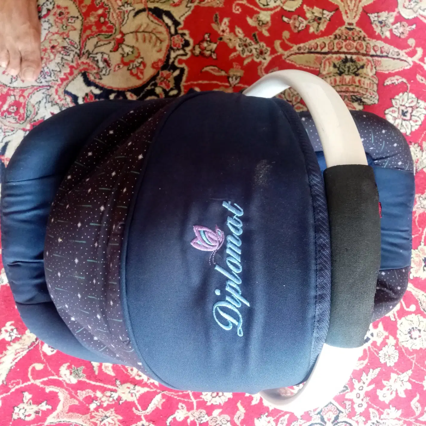 نی نی لای|اسباب و اثاث بچه|صدرا-فارس, فاز ۲|دیوار