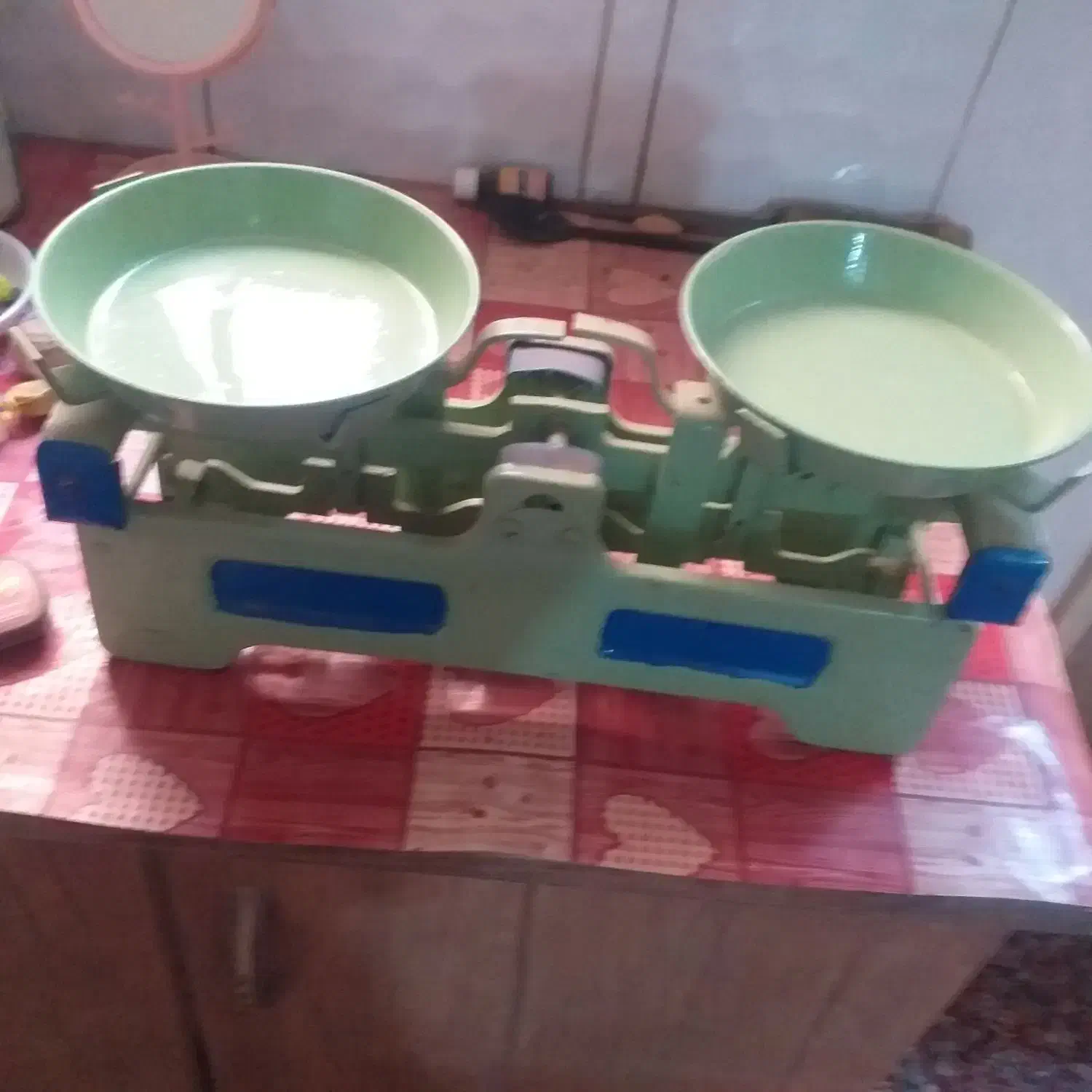 ترازو|کلکسیون اشیاء عتیقه|سبزوار, پیروزی|دیوار