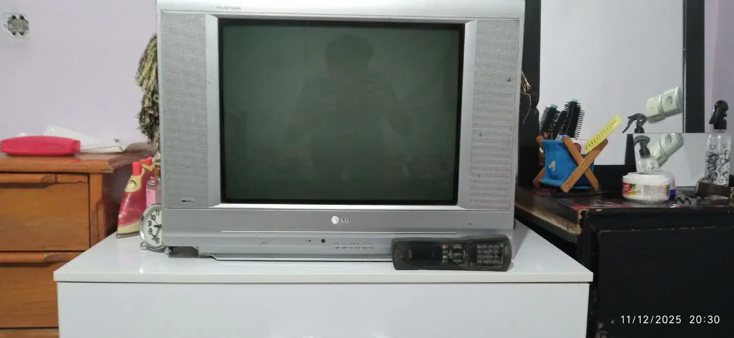 تلویزیون ۲۱ اینچ LG|تلویزیون و پروژکتور|بجنورد, |دیوار