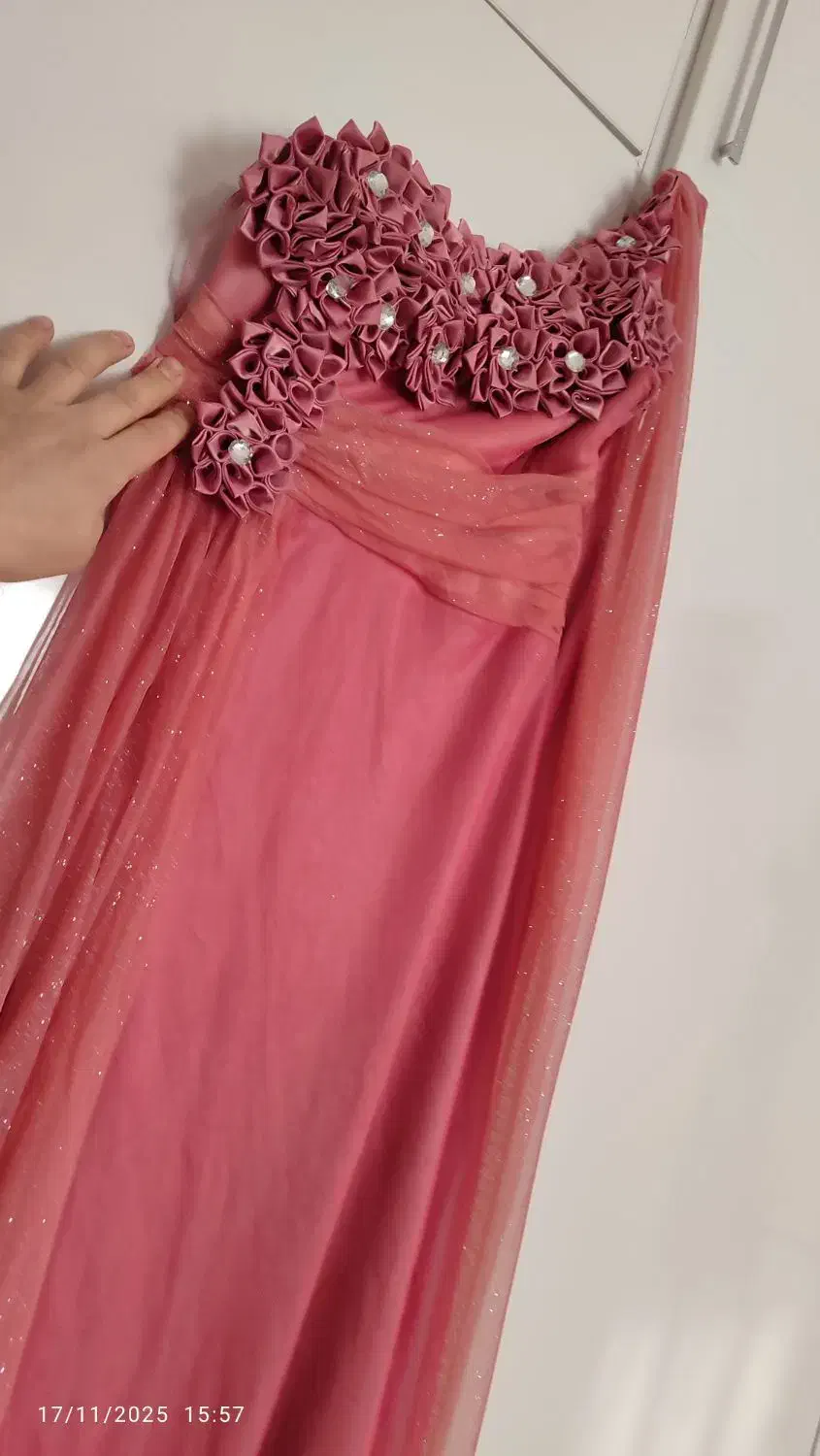 لباس مجلسی|لباس|خرمآباد, |دیوار