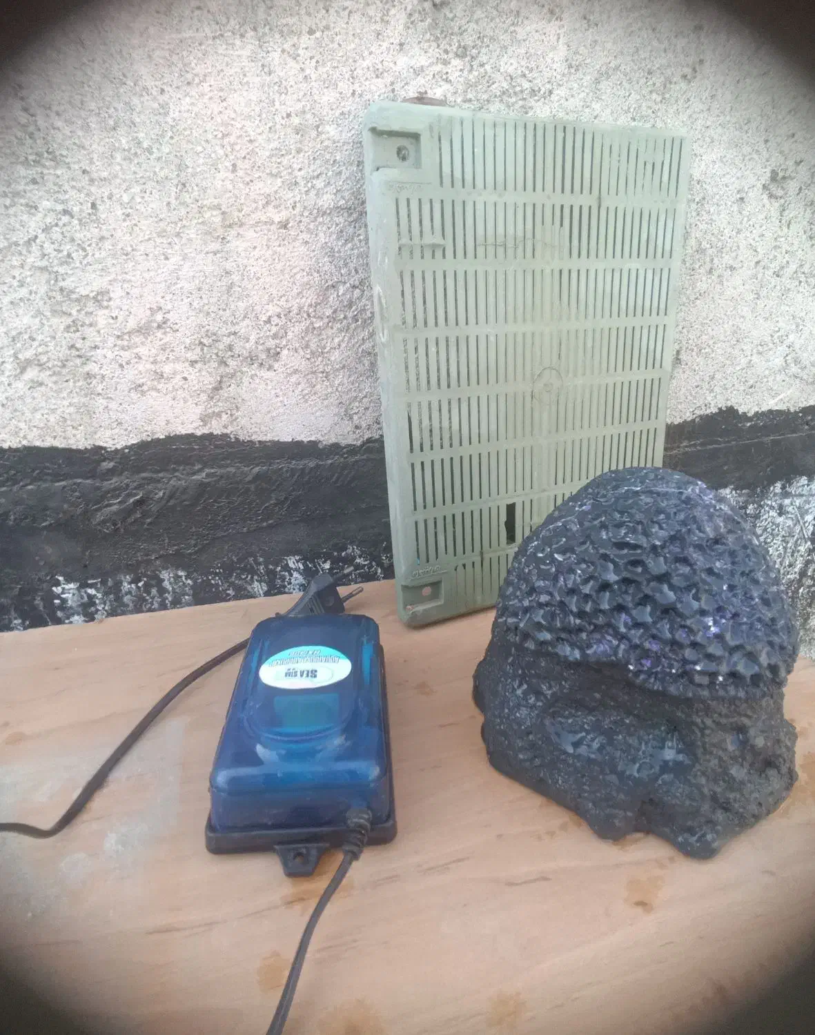 پمپ اکواریوم سالم با این دوتایی دیگه|ماهی|مشهد, رده|دیوار