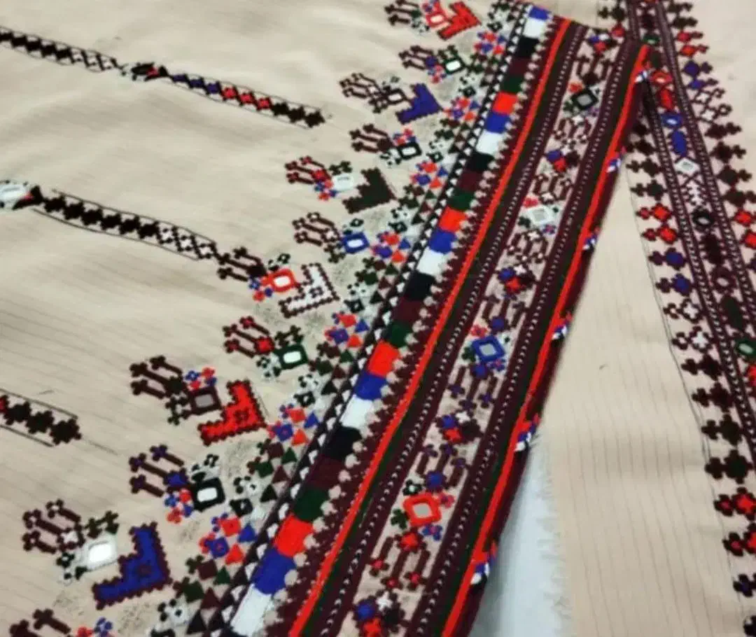 لباس|لباس|ایرانشهر, |دیوار