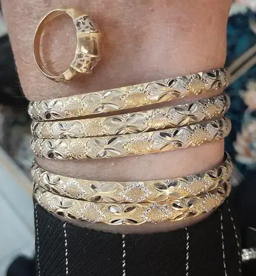 النگو و انگشتر طلا|جواهرات|نیشابور, گنبد سبز|دیوار