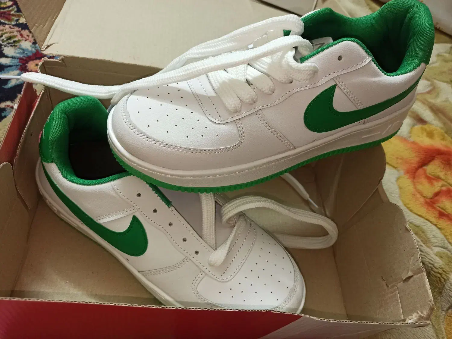 کفس اسپورت نایک|کیف، کفش، کمربند|صدرا-فارس, فاز ۲|دیوار