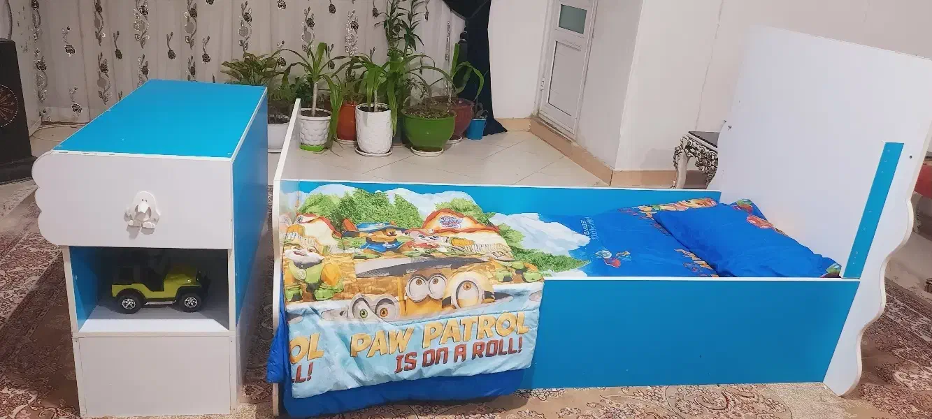 تخت  تک نفره و کمد|تخت و سرویس خواب|بندرعباس, |دیوار