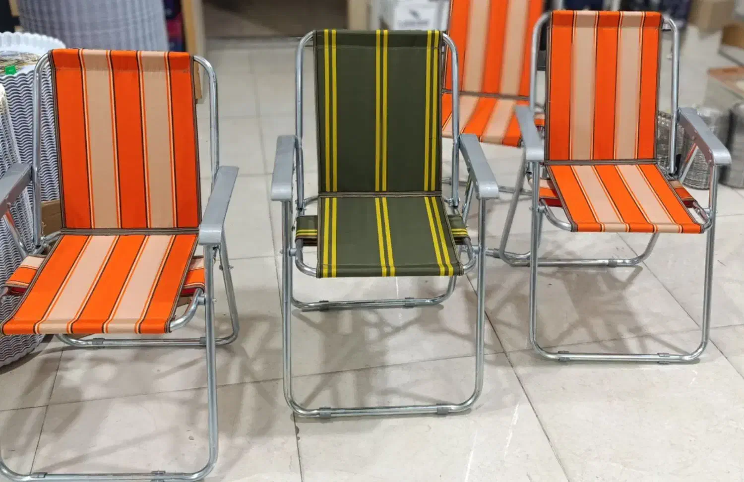 لوازم آشپزخانه،نردبان،صندلی مسافرتی،فلاسک،|ظروف سرو و پذیرایی|زنجان, |دیوار