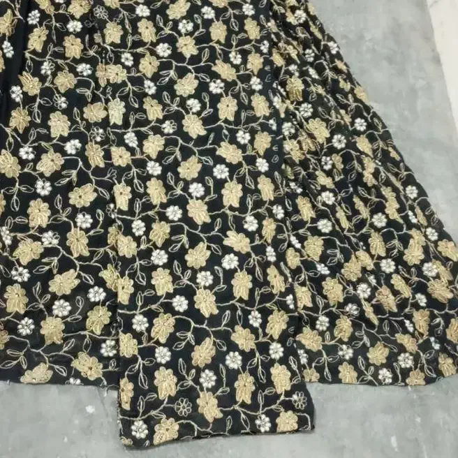 لباس محلی|لباس|لردگان, |دیوار