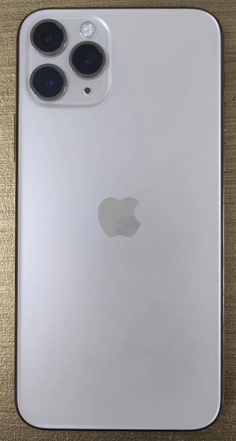 iPhone 11por 256 ZAA|موبایل|کاشان, باغ ماجد|دیوار