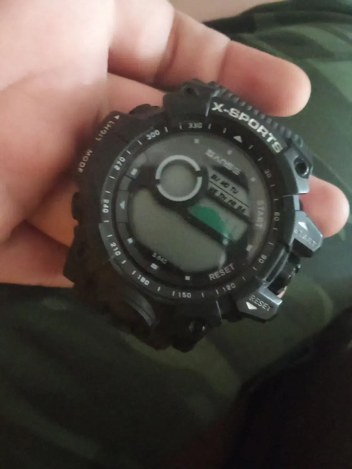 ساعت نو|ساعت|بروجرد, |دیوار