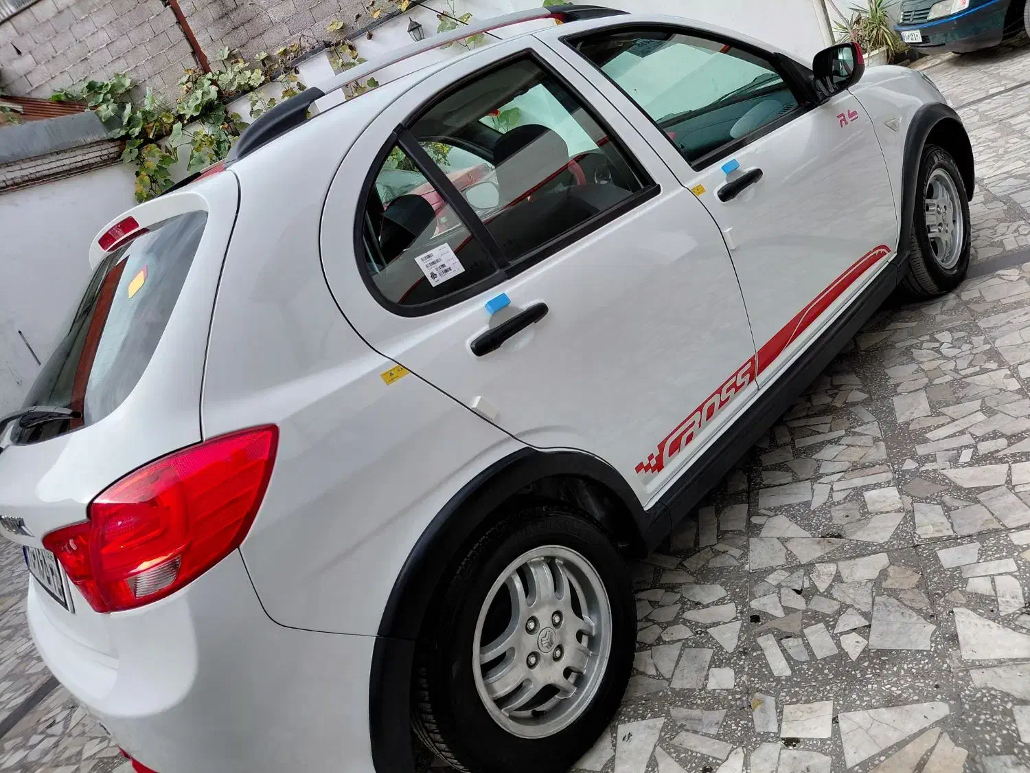 کوئیک|خودرو سواری و وانت|رشت, پسیخان|دیوار