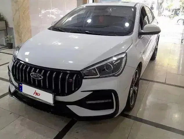 اریزو ۵ FL سفید ۴۰۲|خودرو سواری و وانت|اصفهان, ملک|دیوار