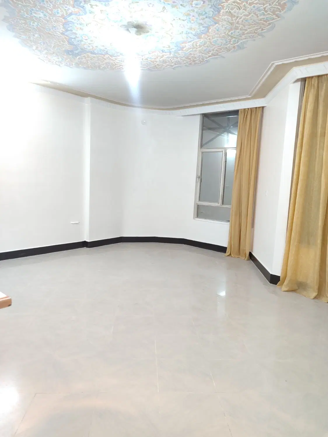 ابن سینا پشت فرهنگسرا/92متر/دو نبش/2 خواب|فروش آپارتمان|شاهین‌شهر, بانک استان|دیوار