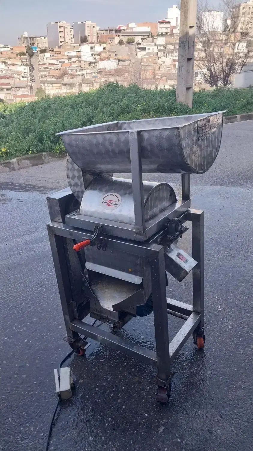 دستگاه آب گوجه گیری|آبمیوه‌گیر و آب‌مرکبات‌گیر|گرگان, |دیوار