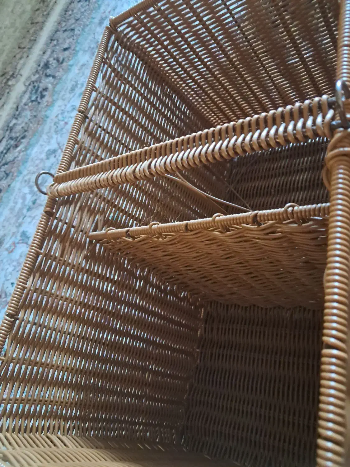 سبد مسافرتی|ظروف نگهدارنده، پلاستیکی، یک‌بارمصرف|ایلام, |دیوار