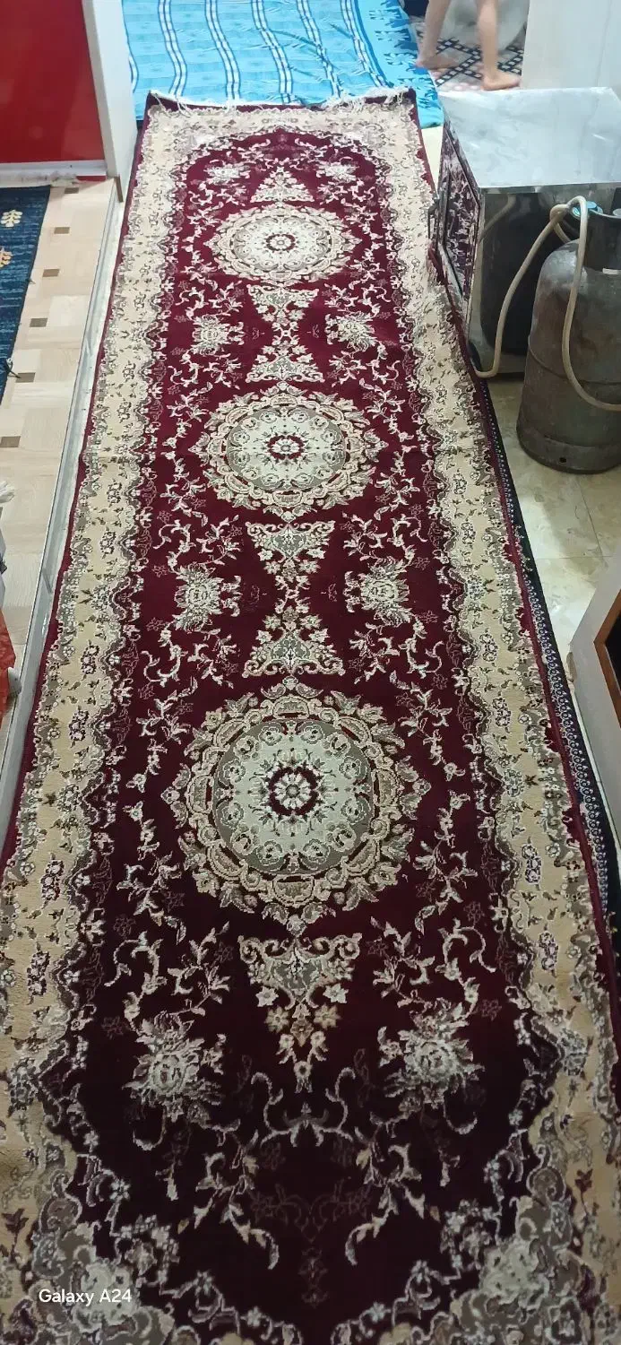 فرش راه رو در حد نو ۱۳۰۰ م ت|فرش|بندرعباس, |دیوار