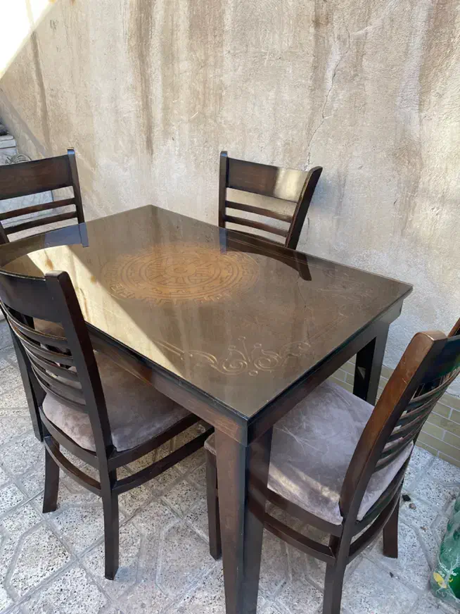 میز نهار خوری ۴نفره در حد نو|میز و صندلی غذاخوری|مشهد, رسالت|دیوار