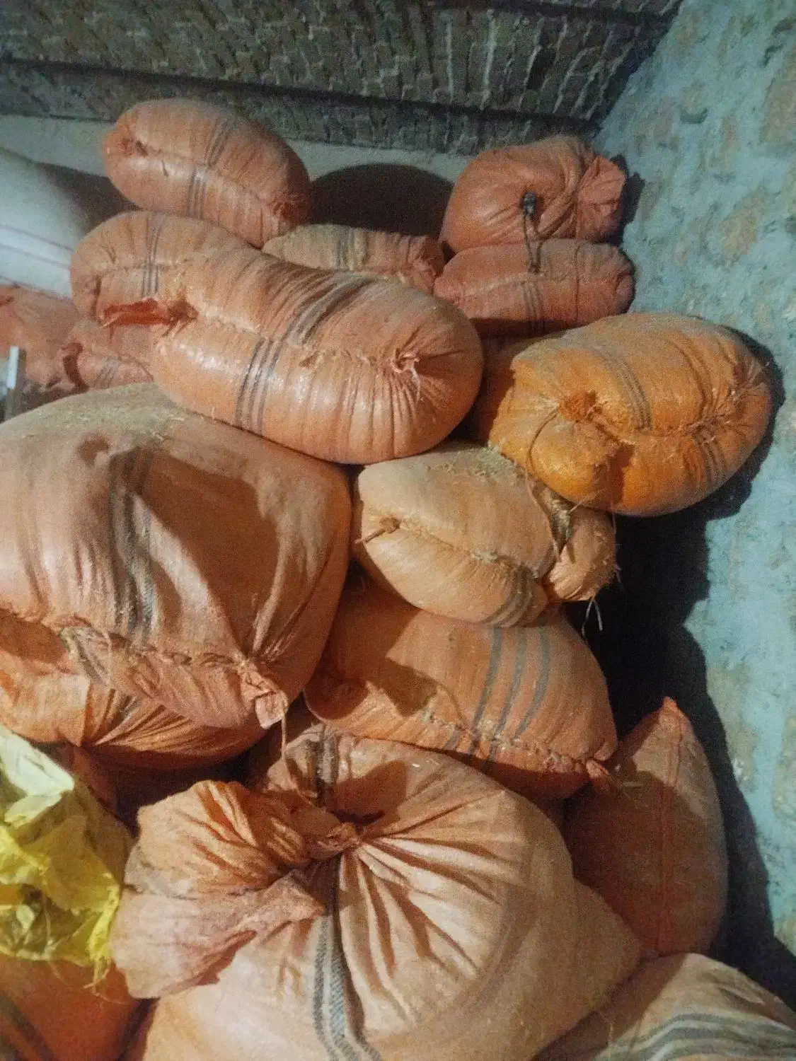 کاه گندم|حیوانات مزرعه|نورآباد, |دیوار