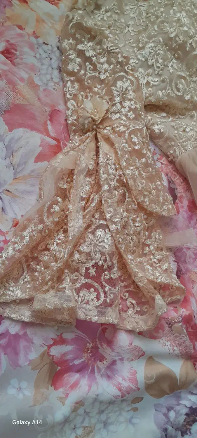 دون مجلسی|لباس|پارسآباد, |دیوار