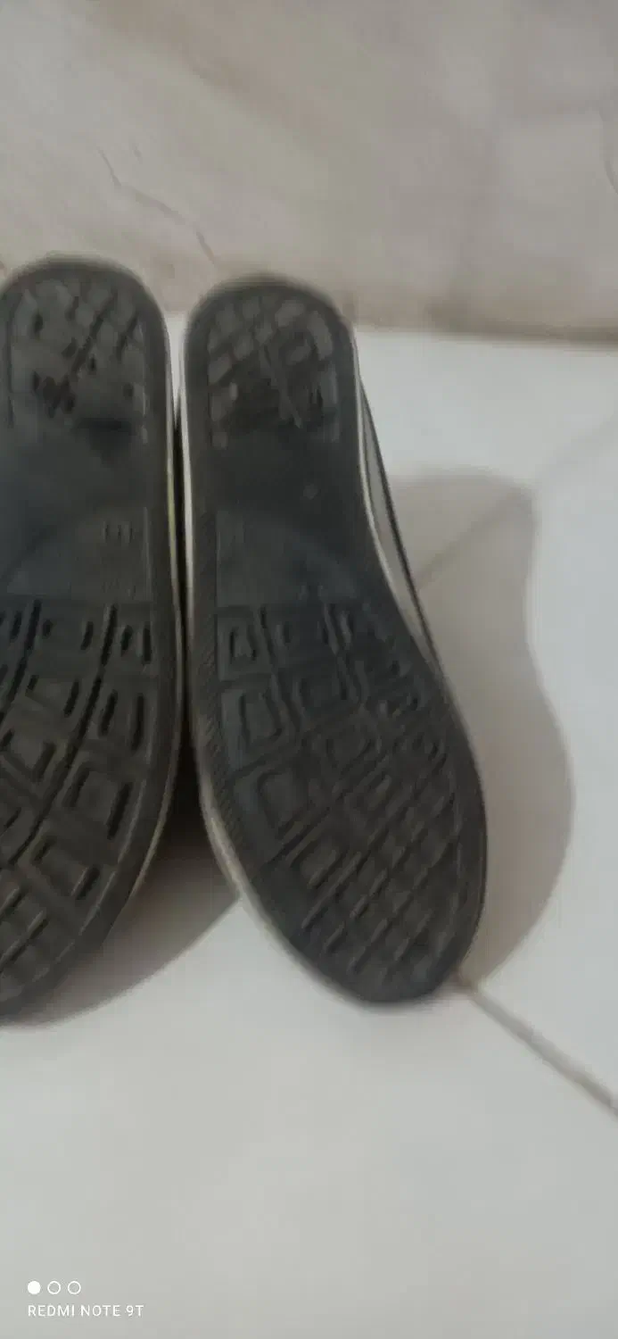 کتونی پسرانه|کیف، کفش، کمربند|اراک, |دیوار