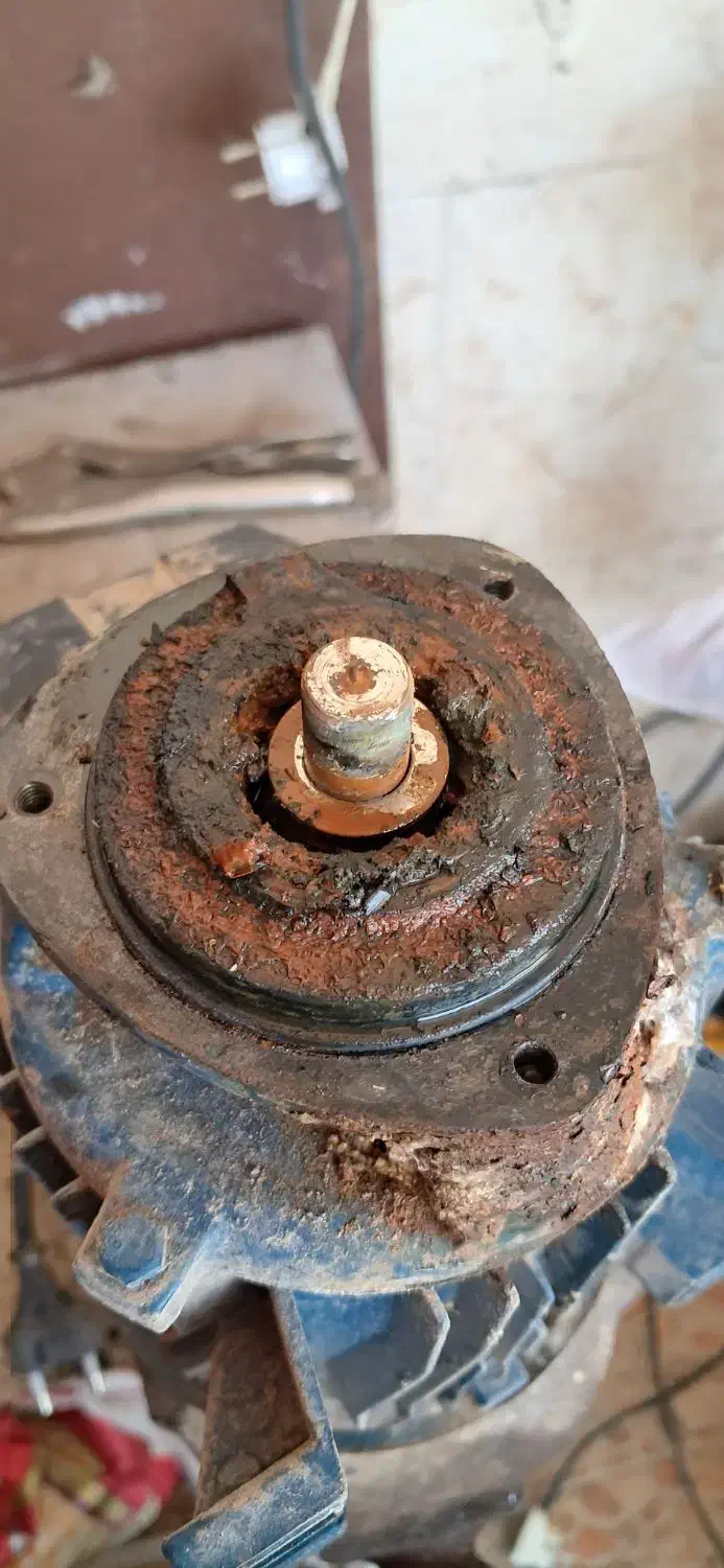 سرویس آبگرمکن با دستگاه تضمینی|خدمات پیشه و مهارت|آبادان, |دیوار