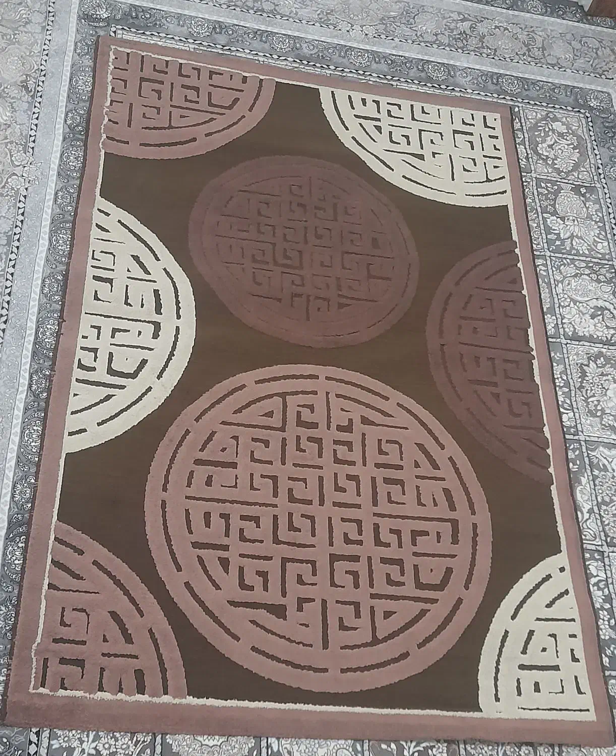 روسری  و فرش جنس خوب نو|لباس|شاهین‌شهر, عطار|دیوار