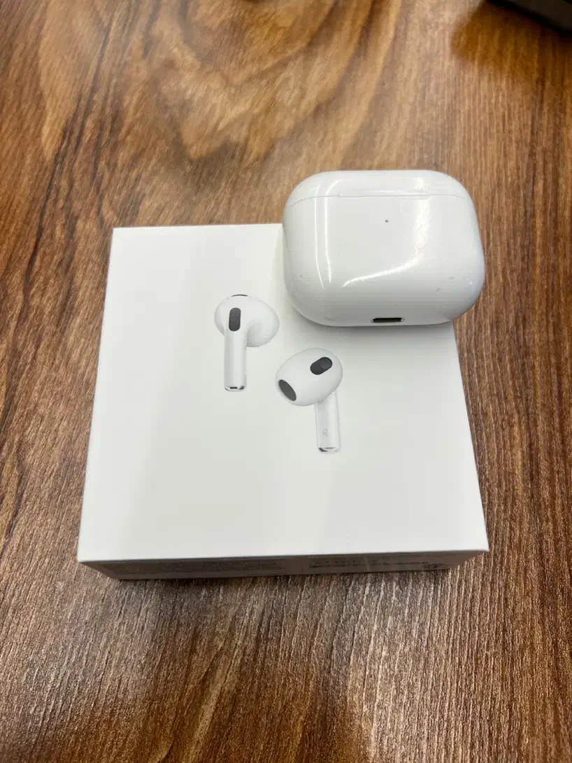اپل ایرپاد ۳  Apple AirPods 3|لوازم جانبی موبایل و تبلت|تهران, الهیه|دیوار