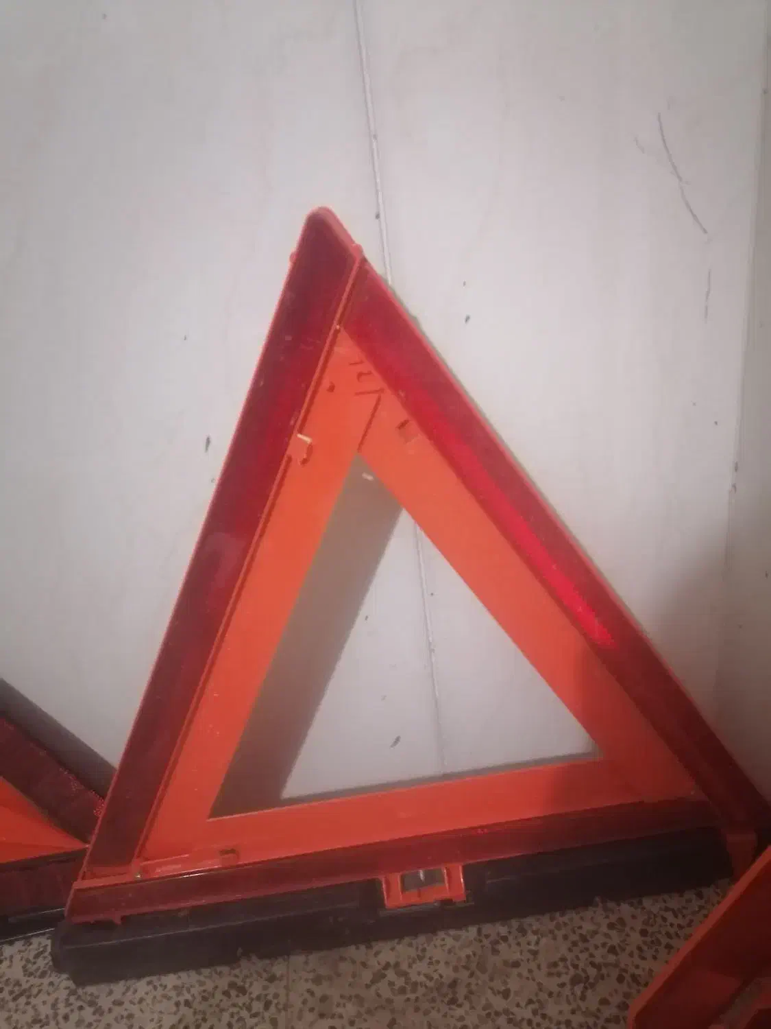 علامت هشدار دهنده خطر درجاده|قطعات یدکی و لوازم جانبی|نیشابور, شهرک اندیشه|دیوار