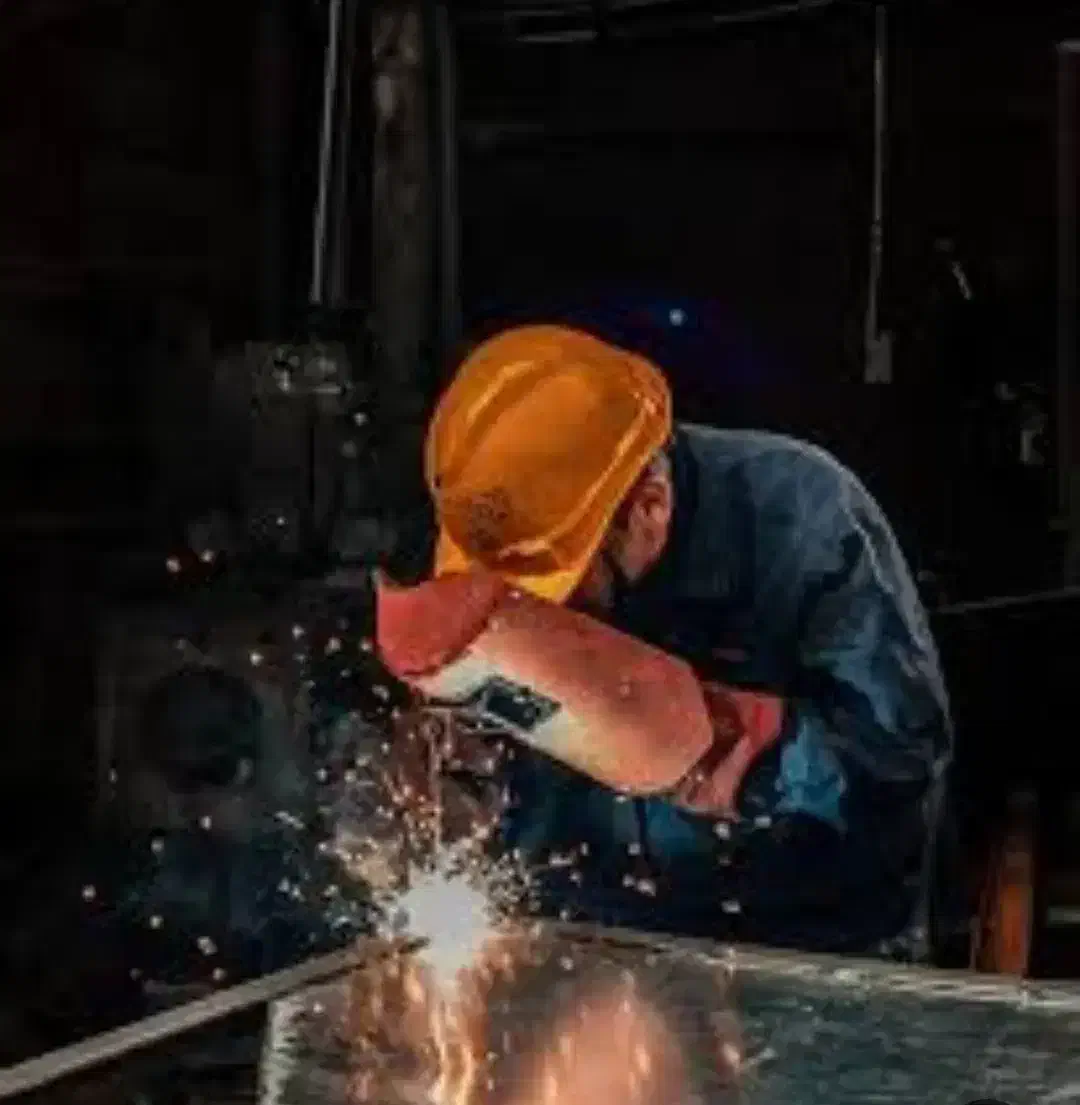 جوشکار کارگر ساده|استخدام صنعتی، فنی، مهندسی|اردبیل, |دیوار