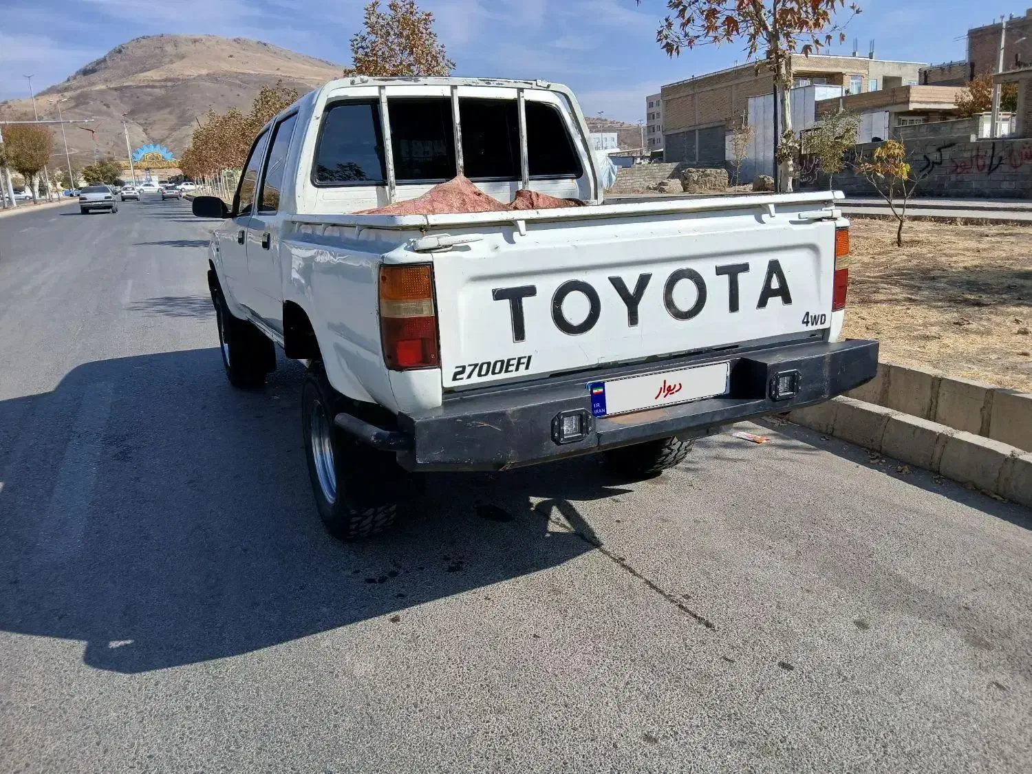 تویوتا هایلوکس دوکابین ۹۲بدونه رنگ|خودرو سواری و وانت|سقز, |دیوار