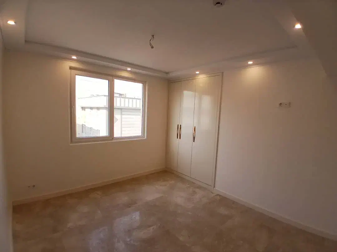 ۹۳ متر/نوساز/فول امکانات