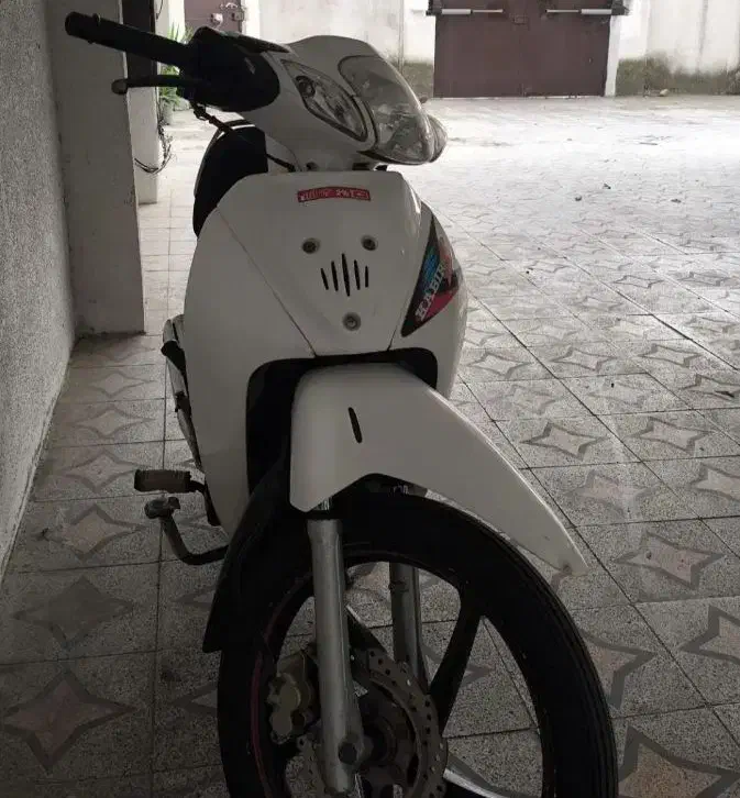 موتور سیکلت طرح ویو کویر ۱۲۵ رادیسون S1 تیپ ۲|موتورسیکلت|تبریز, |دیوار