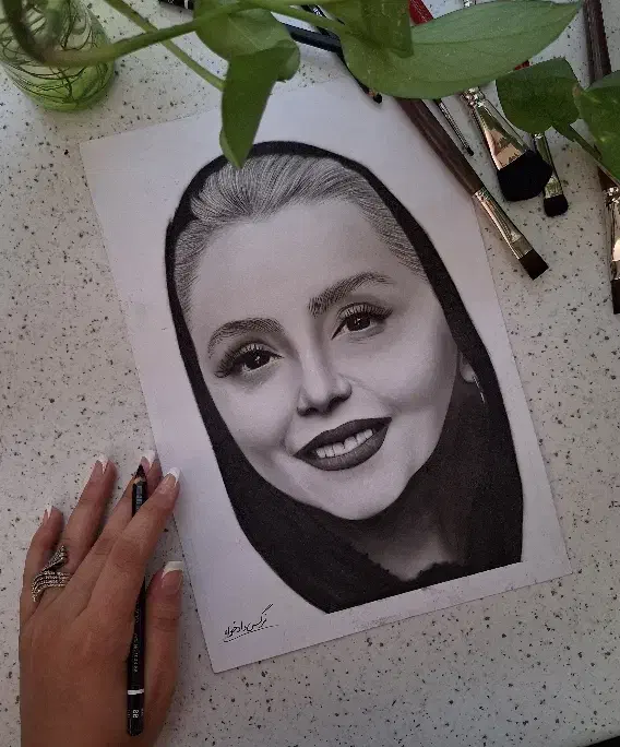 گارد و قاب سیاه قلم|لوازم جانبی موبایل و تبلت|کاشان, قطب راوندی|دیوار