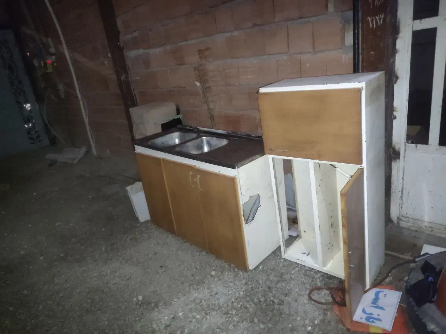 کابینت فلزی|مصالح و تجهیزات ساختمان|آشخانه, |دیوار