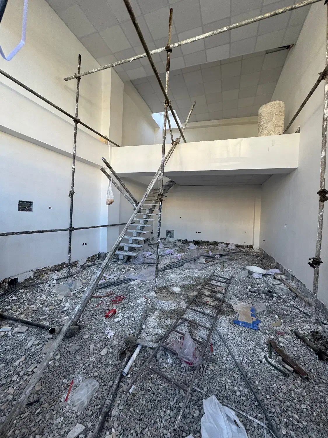 تجاری نو ساخت ، چهارراه امداد|فروش مغازه و غرفه|سبزوار, رضوان|دیوار