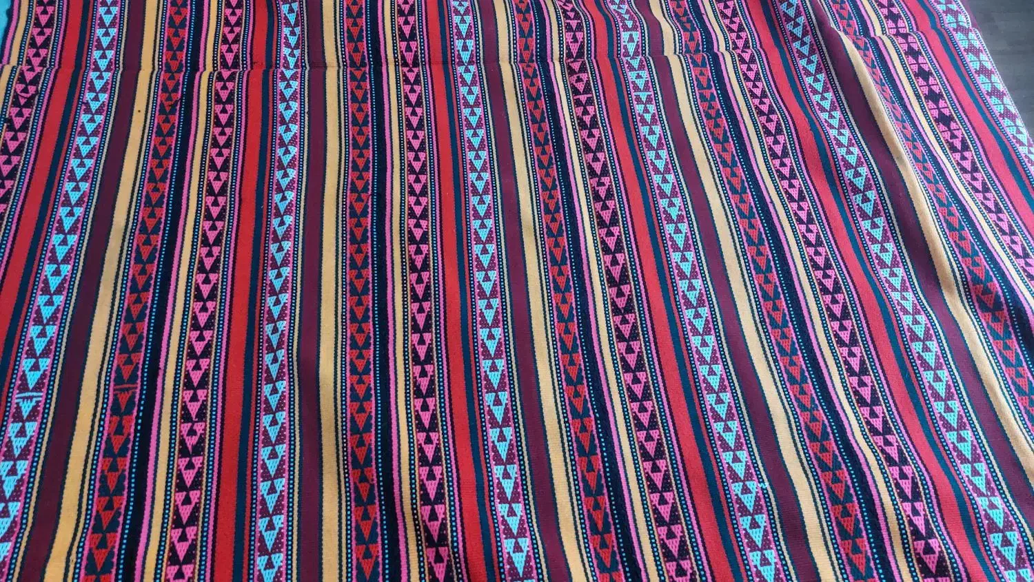 جاجیم دستبافت اعلا، در حد نو، خیلی تمیز و رنگارنگ|گلیم، جاجیم، گبه|اردبیل, |دیوار