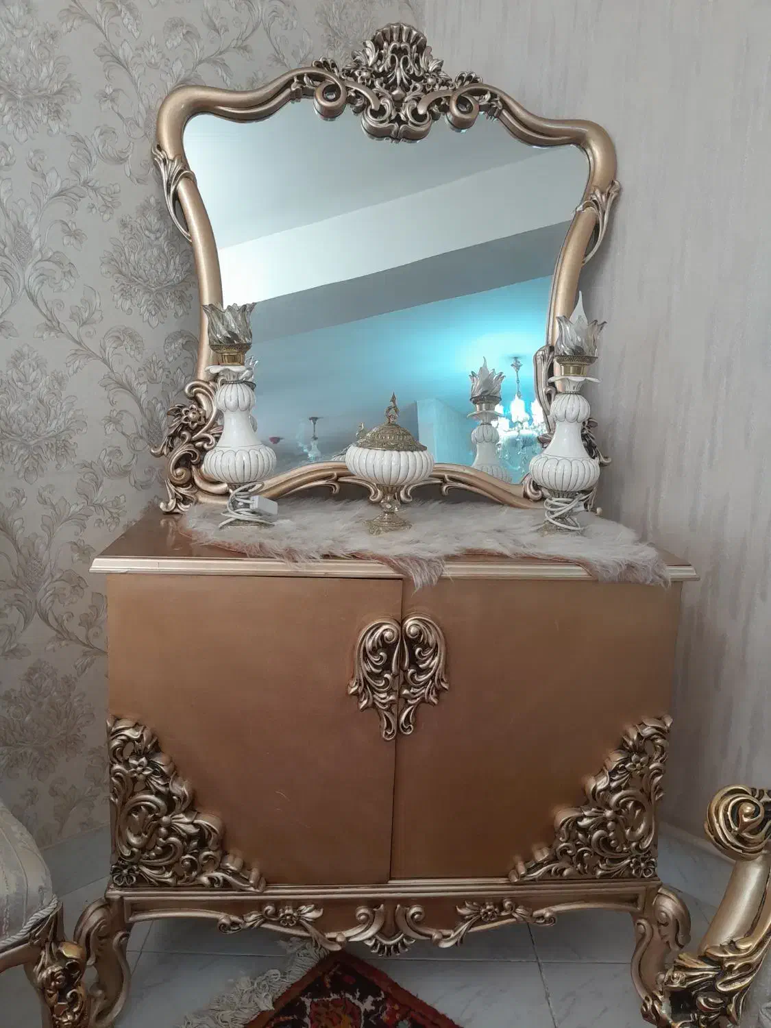 آینه و کنسول چوبی و میز تلویزیون|بوفه، ویترین، کنسول|تبریز, |دیوار