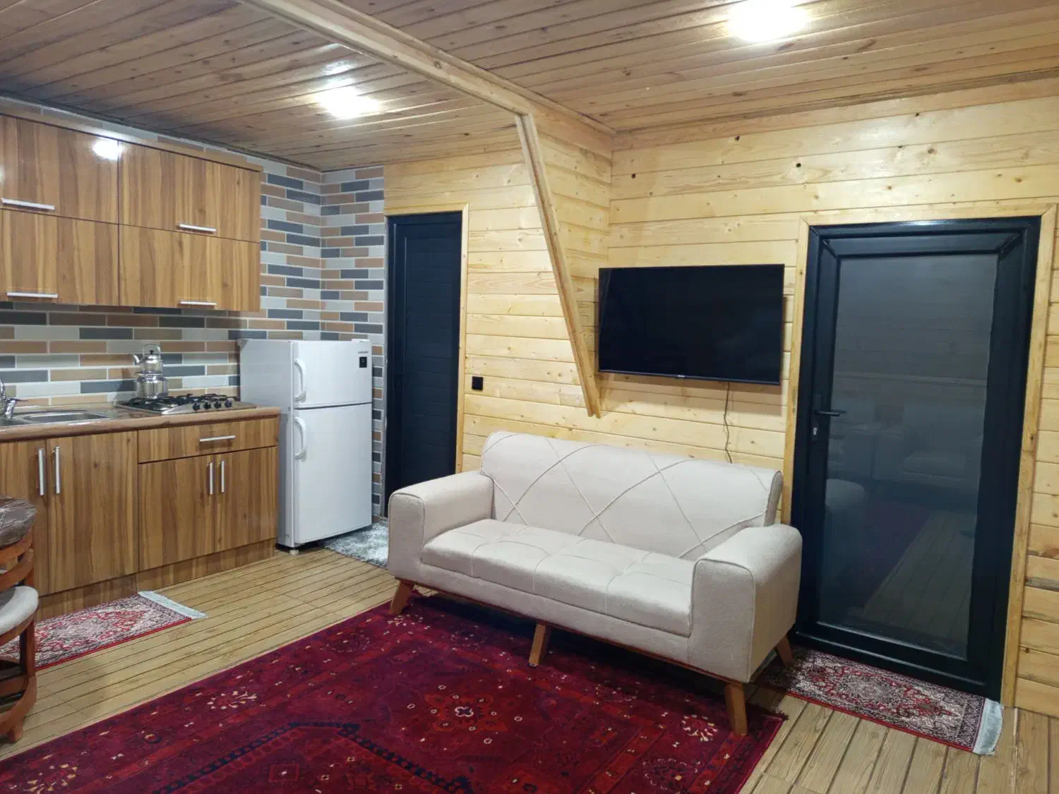 اجاره کلبه سوییسی در ماسوله|اجارهٔ کوتاهمدت ویلا و باغ|ماسوله, |دیوار