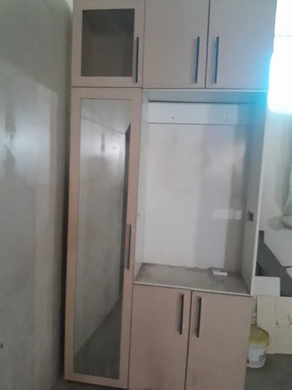 جاکفشی و جالباس|جاکفشی، کمد، دراور|یزد, |دیوار